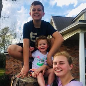 Meet your Posher, Max